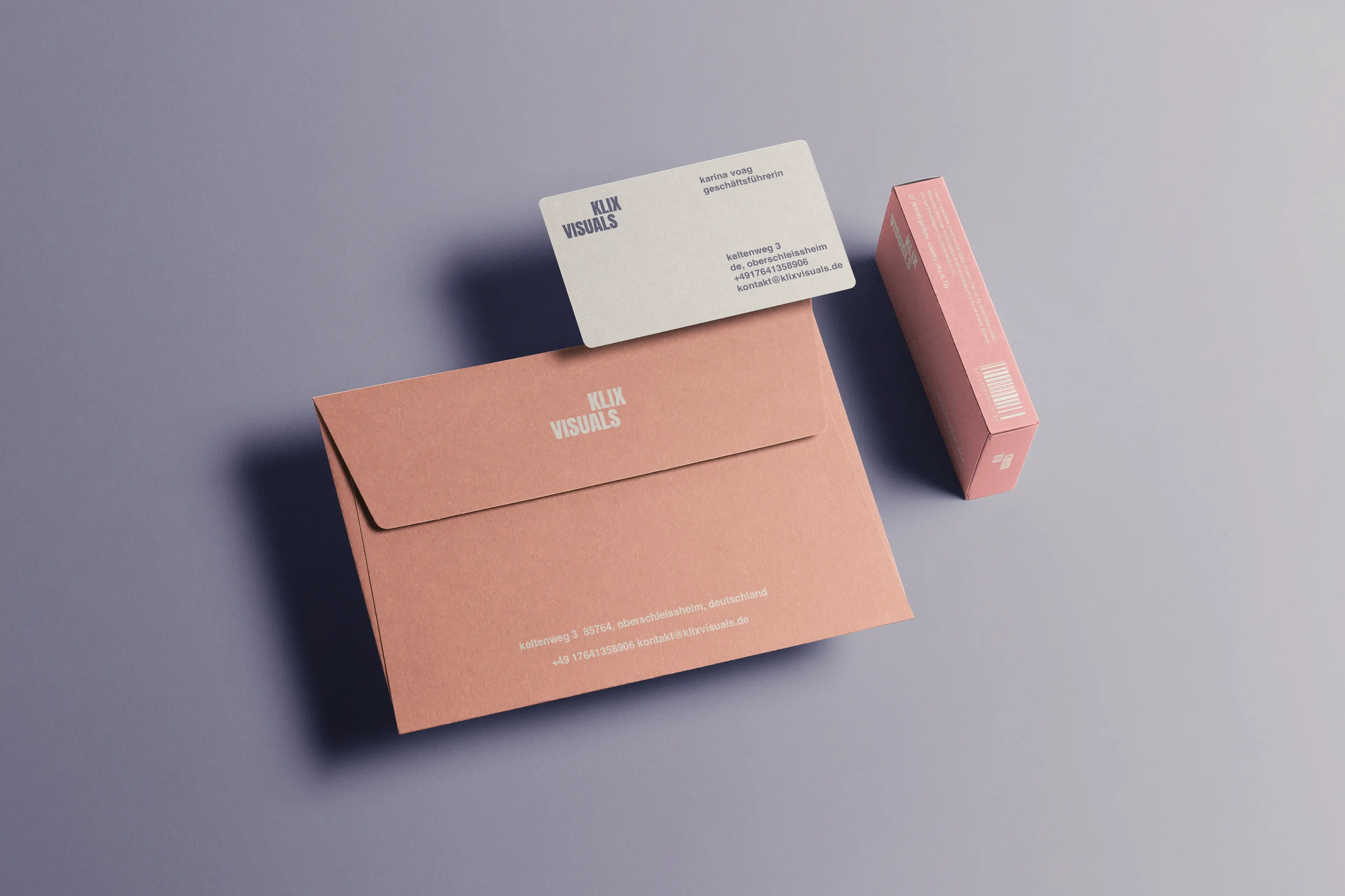 Briefpapier, Visitenkarten und Verpackung eines einheitlichen Markenauftritts, Mockup